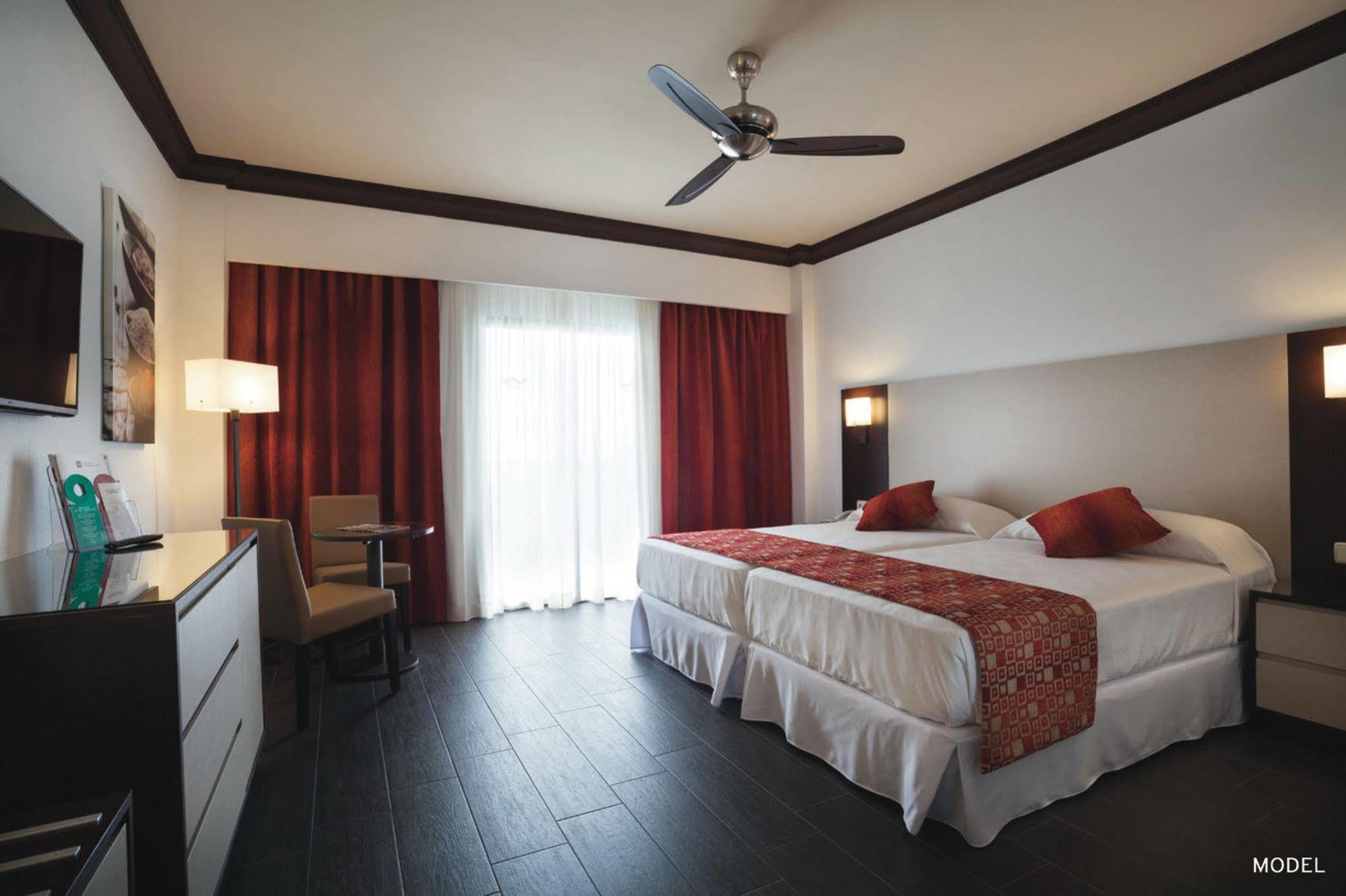 Hotel Riu Monica - Adults Only Nerja Exterior photo